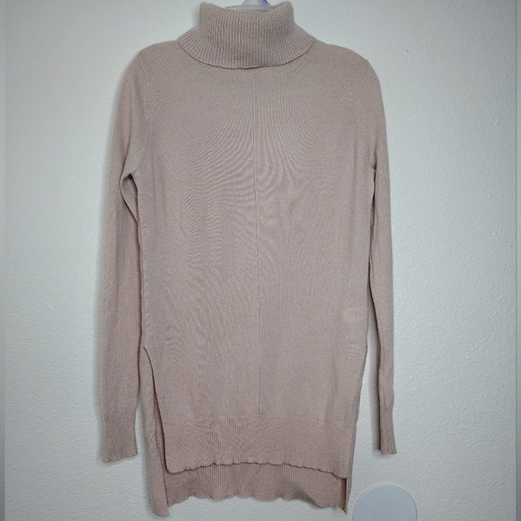 Nanette Lepore Women's Turtleneck Sweater - Light Pink 100% Cashmere Sz Small - Picture 1 of 13